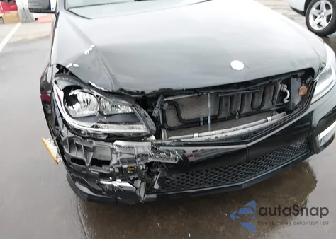 2013 Mercedes-Benz C 300 Sport 4Matic z USA, uszkodzony, nr VIN WDDGF8AB3DA818551